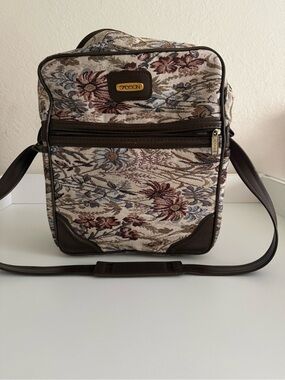 Sasson Floral Tapestry Bag